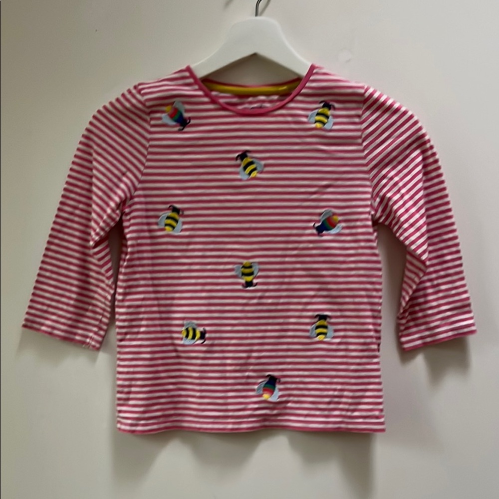 Mini Boden Pink and White 3/4 sleeve Tee with Bee embroidery design.
